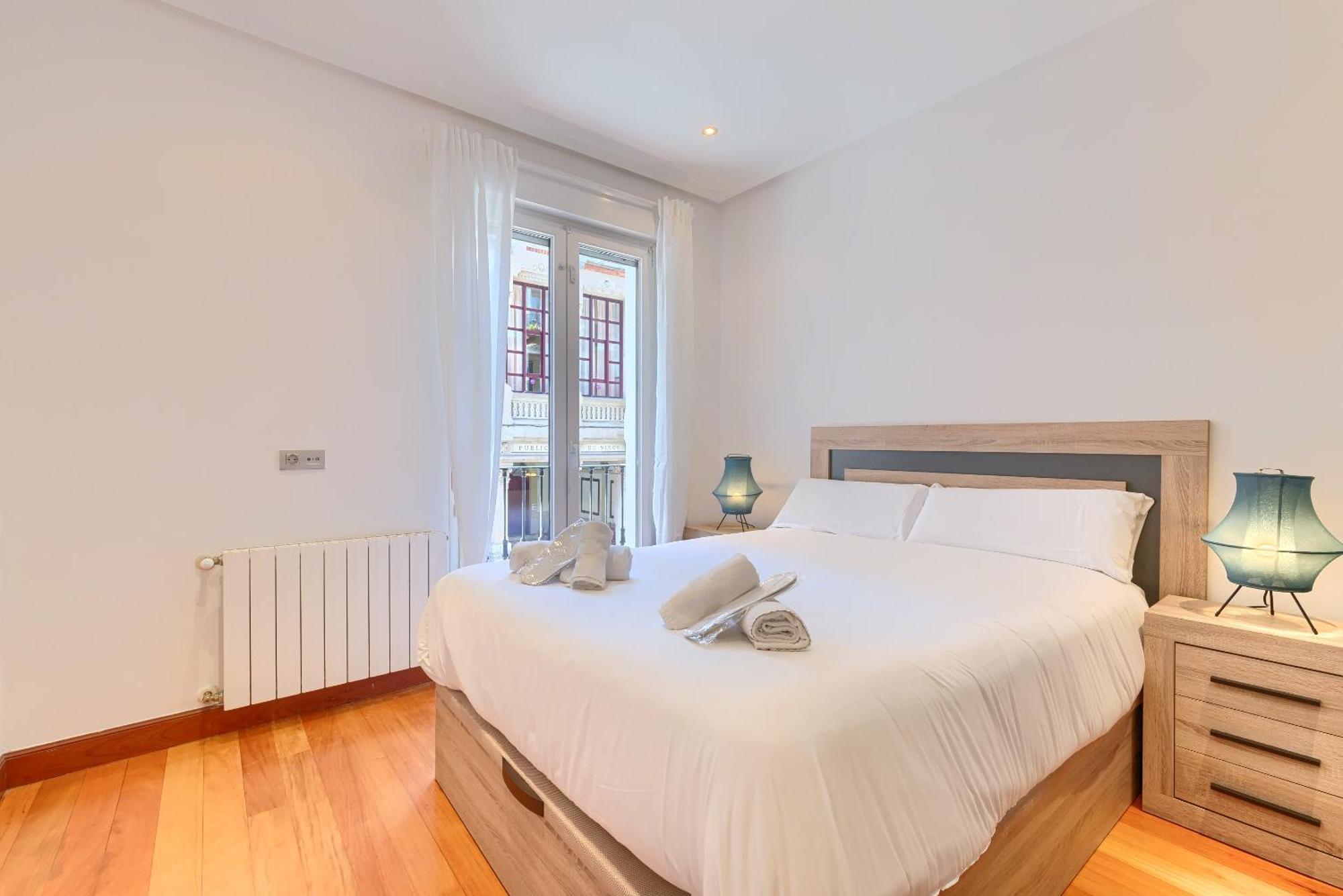 Ayuntamiento Cerca Del Casco Viejo & Parking Apartman Bilbao Kültér fotó