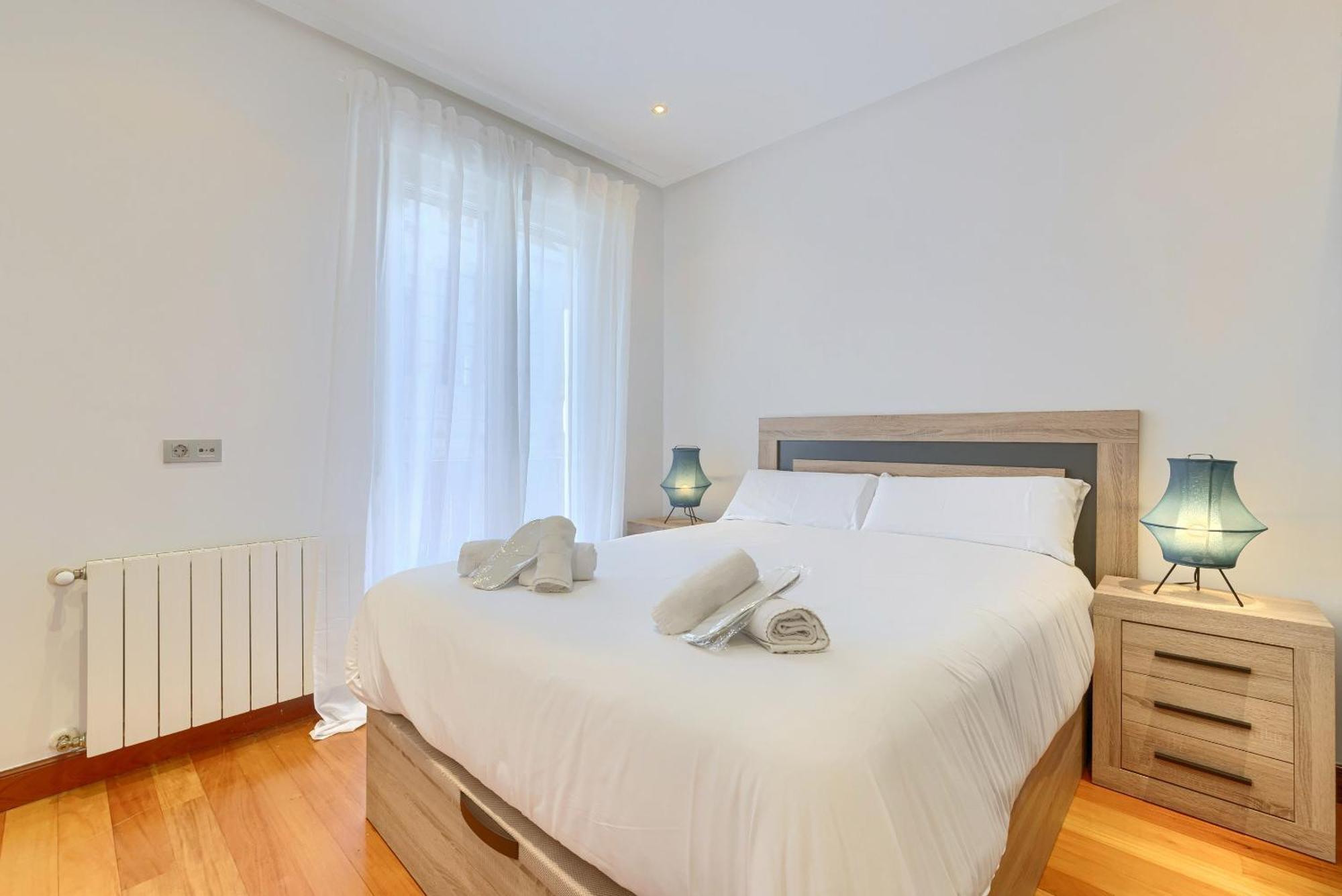 Ayuntamiento Cerca Del Casco Viejo & Parking Apartman Bilbao Kültér fotó